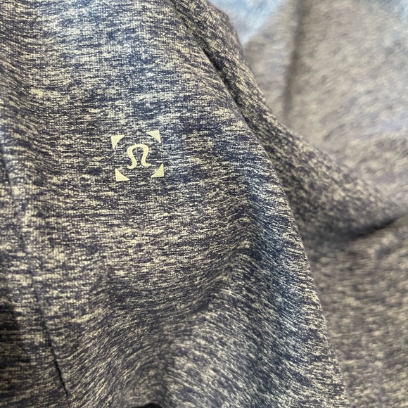 Lululemon long sleeve - Picture 8 of 9